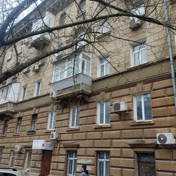 Пастера вул., 21