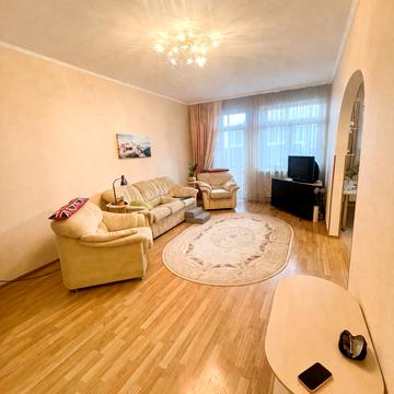 Євгена Коновальця вул. (Щорса), 36-Б