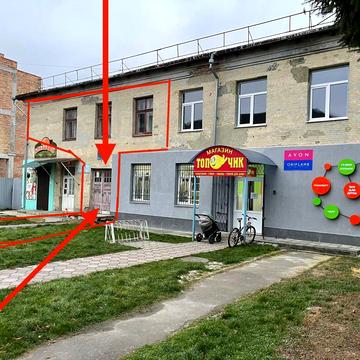 Хмельницького Богдана, 10