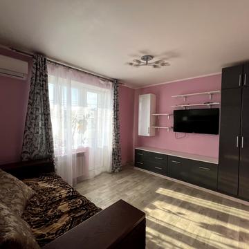 Героїв Чорнобиля вул., 4