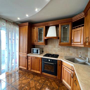 Дмитра Яворницького просп. (Карла Маркса), 58