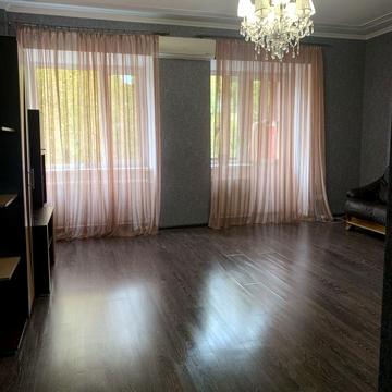 Лисенка вул., 4-Б