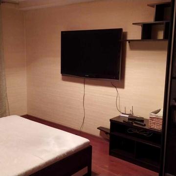 Депутатська вул., 32