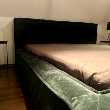 Олександра Кониського вул., 76-78