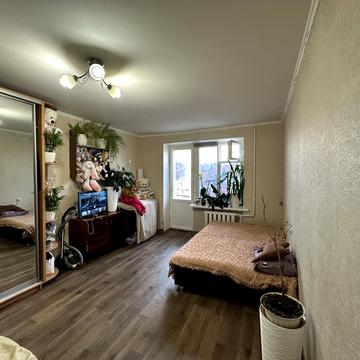 Академіка Глушкова просп., 24