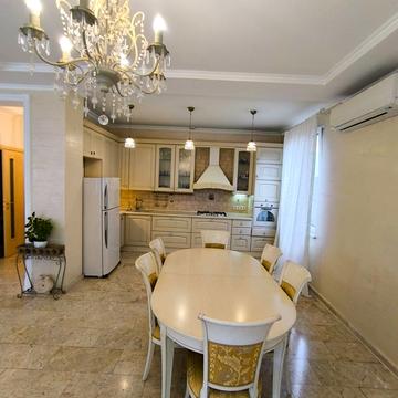 Одеської громади вул. (Авдєєва-Чорноморського), 11