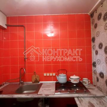 Гиївська вул., 18