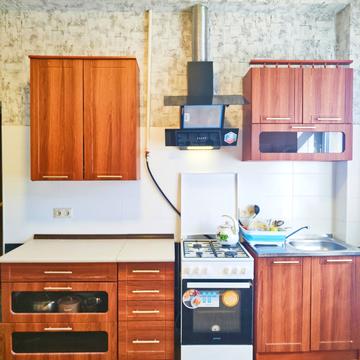 Інститутська вул., 24/7