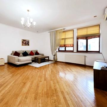 Павлівська вул., 18