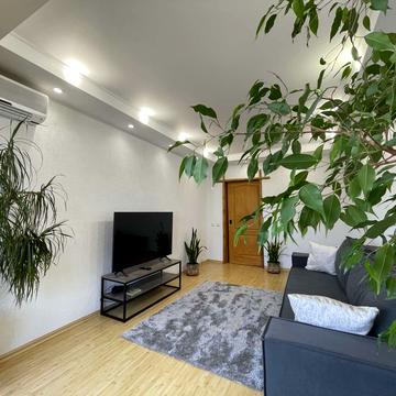 Ентузіастів вул., 25/1