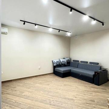 Олександра Духновича пл., 5