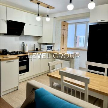 Райдужна вул., 147