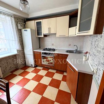 провулок патріотів, 2