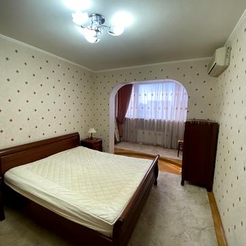 Бориса Гмирі вул., 1/2