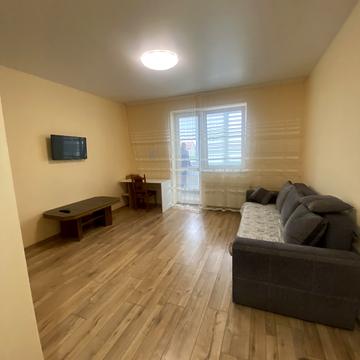 Кінцева вул., 8