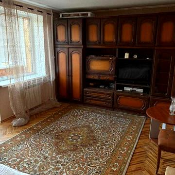 Загорівська вул. (Багговутівська), 38