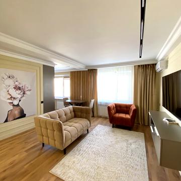 Жилянська вул., 45