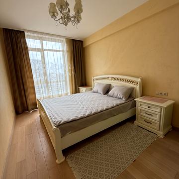 Андрія Верхогляда вул. (Михайла Драгомирова), 2