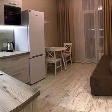 Каховська вул., 56