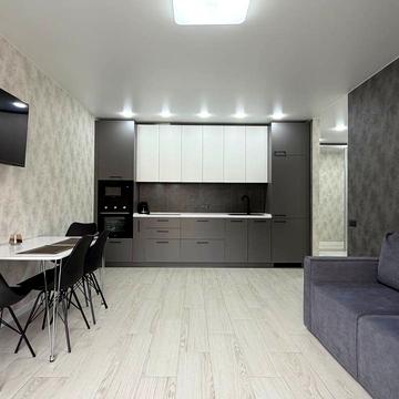 Набережна Перемоги вул., 42