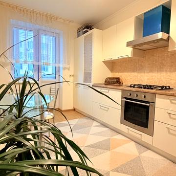 Щаслива вул., 7