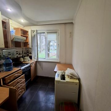 Князя Володимира Великого просп., 151/3