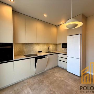 Загорська вул., (Будинок 1)