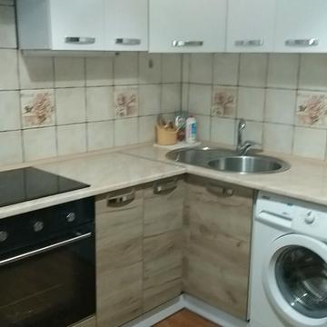 Бориса Гмирі вул., 12-Б