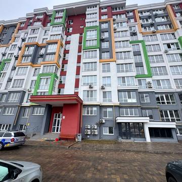 Машинобудівників вул., 16