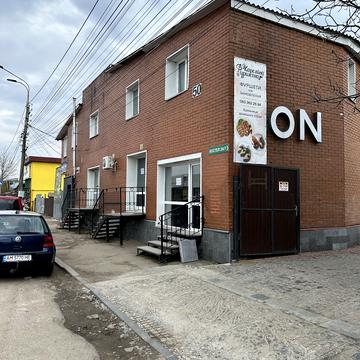 Домбровського вул., 50