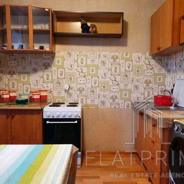 Милославська вул., 47