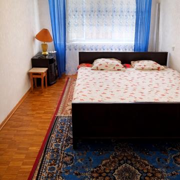 Ірини Бекешкіної вул. (Генерала Карбишева), 12