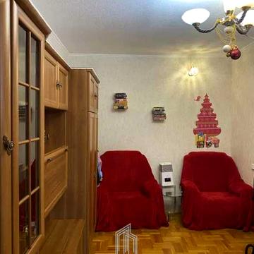 Вацлава Гавела бульв. (Івана Лепсе), 34-Б