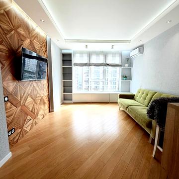 Європейського Союзу просп. (Правди), 45-А