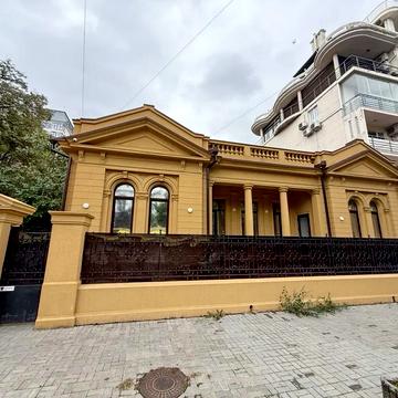 Затишна вул., 7