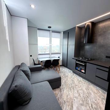 Юліана Пелеша вул., 3