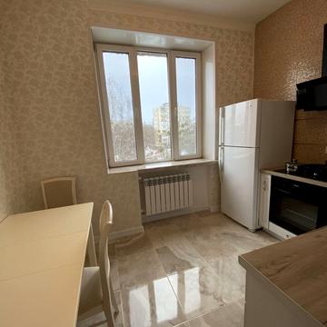 Академіка Філатова пров., 3/1