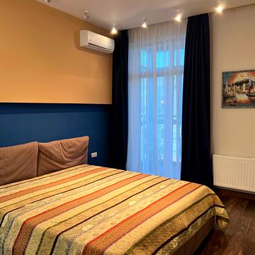 Анатолія Петрицького вул., 15