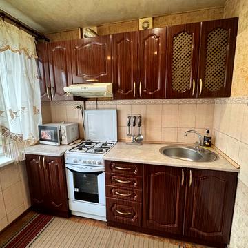 Покровська вул. (Подбєльського), 32