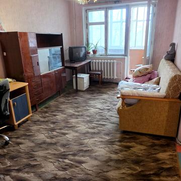 Полонської-Василенко вул. (Желваківського), 2