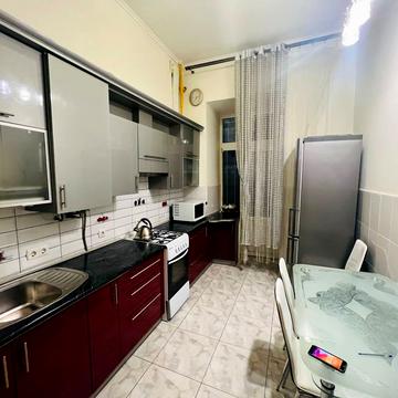 Іллі Мечникова вул., 20