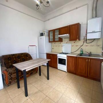 Миколи Лисенка вул., 2