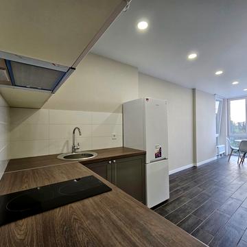 Олега Мудрака вул. (Генерала Наумова), 1-Б