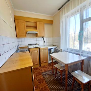 Зарічанська вул., 6/4