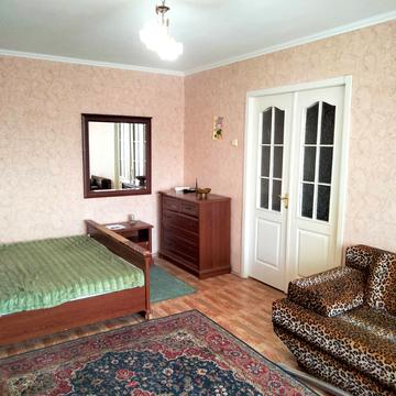 Чорновола вул., 182б