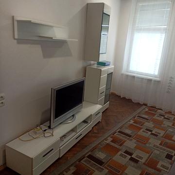 Шептицьких вул., 27