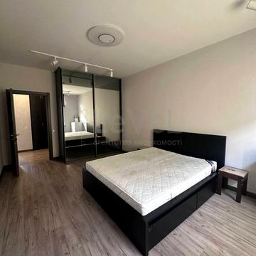 Сергія Набоки вул., 13/9