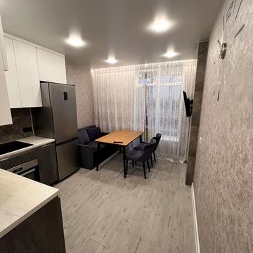 Кадетський Гай вул., 10