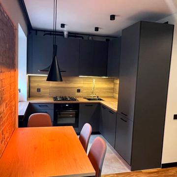 Героїв УПА вул., 76