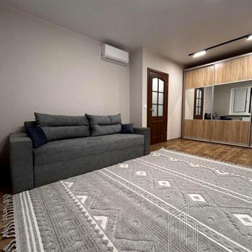 Бориса Гмирі вул., 12-Б